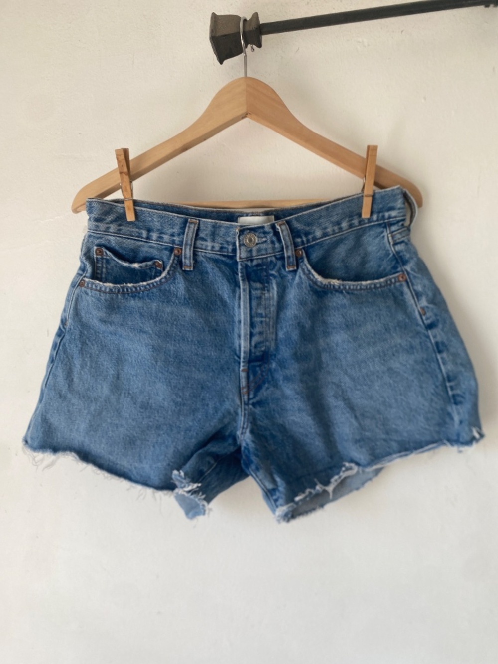 AGOLDE 28 Parker Long Denim Short - Picture 3 of 11